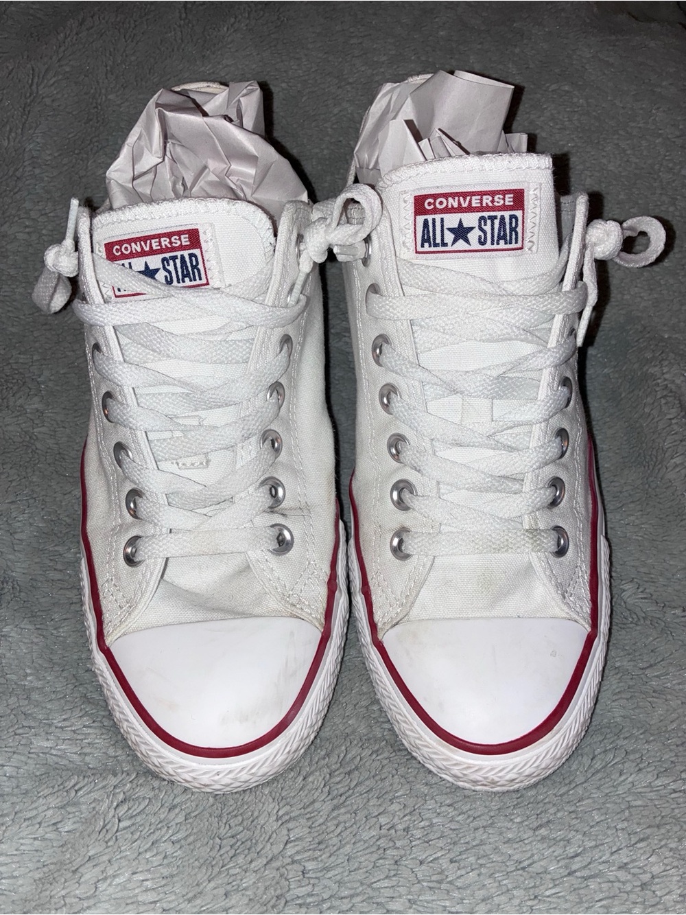 Converse White Low Top Sneakers with Red Trim (size 10.5 women’s/8.5 men’s)